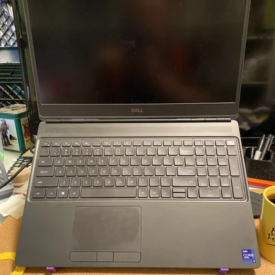 Giá đỡ laptop gập lại dễ dàng và nhẹ nhàng 6