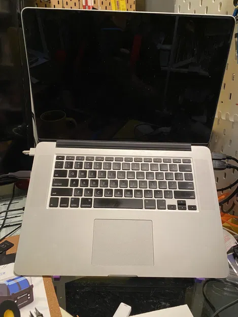 Giá đỡ laptop gập lại dễ dàng và nhẹ nhàng - Image 8