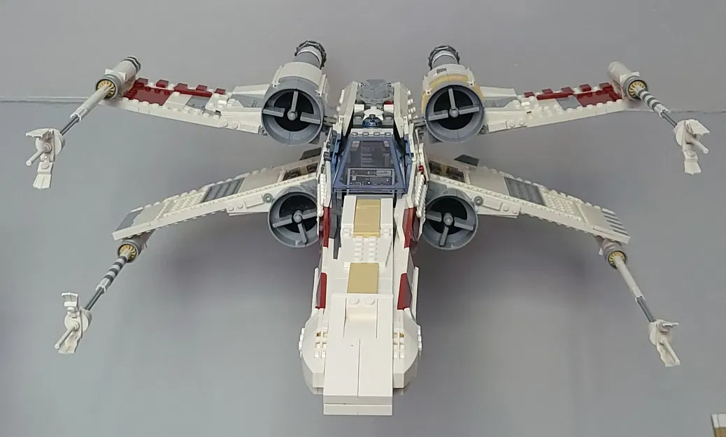 Giá đỡ tường cho bộ LEGO Star Wars 75355 UCS X-Wing - Image 4