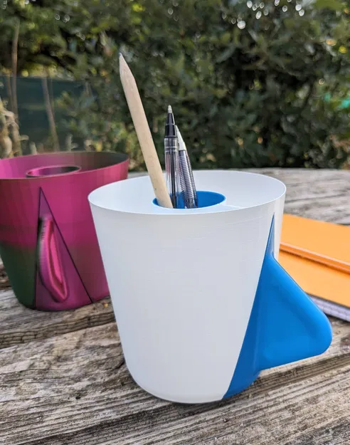 Cốc đựng bút hình ly cà phê - Image 1