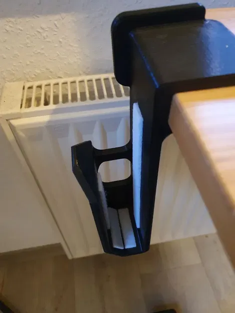 Giá treo laptop bên cạnh bàn làm việc - Image 2