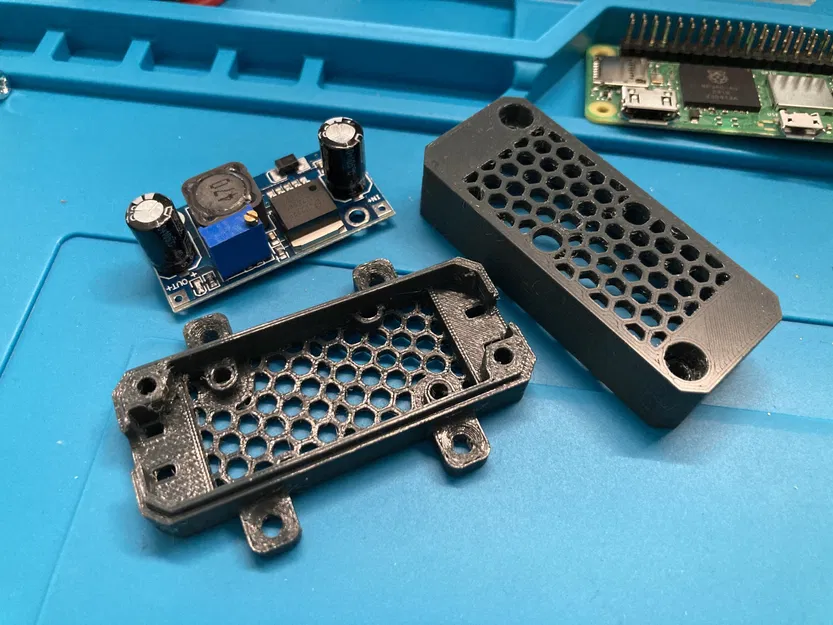 Vỏ bộ chuyển đổi buck LM2596 với chân lắp đặt - Image 1