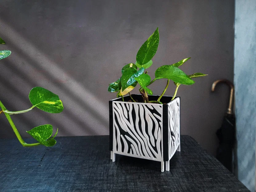 Chậu trồng cây trang trí nhà/ văn phòng với họa tiết tự nhiên - Image 1
