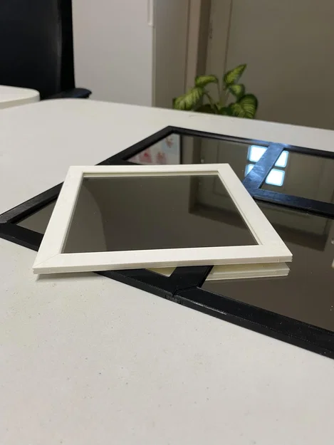 Khung gương IKEA LOTS thiết kế mô-đun độc đáo - Image 1