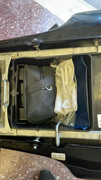 Nắp hộp pin 50325MY1000 cho Honda Africa Twin RD07 / RD07A - Image 5