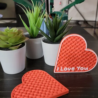 Lót ly trái tim đan xen độc đáo