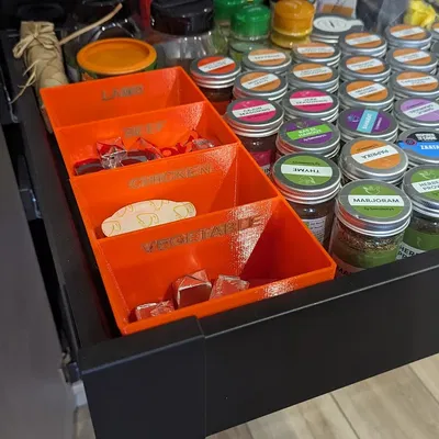 Hộp lưu trữ viên gia vị dạng khối đơn giản