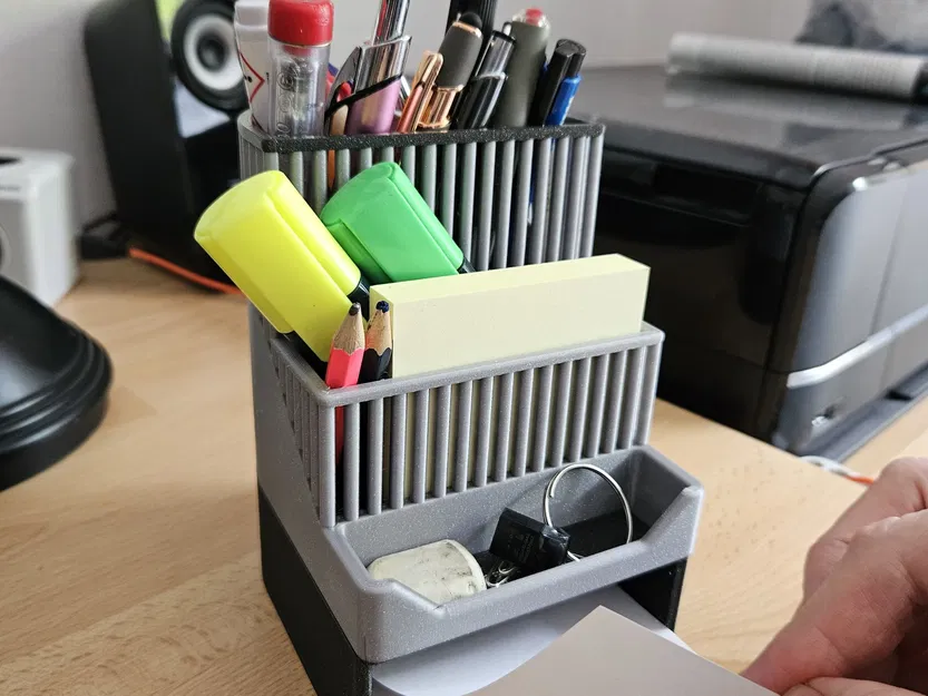 Giá đỡ bút thiết kế hiện đại cho bàn làm việc - Image 2