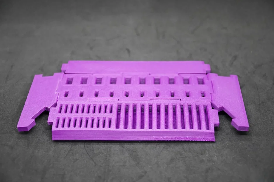 Giá đỡ USB và thẻ SD gập lại tiện lợi - Image 3