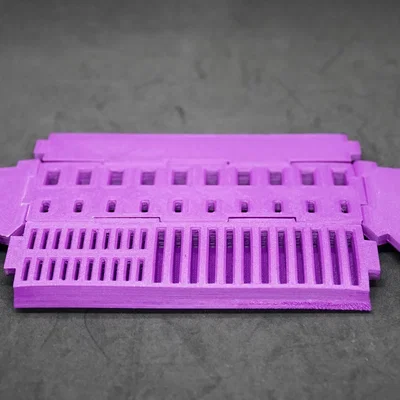 Giá đỡ USB và thẻ SD gập lại tiện lợi