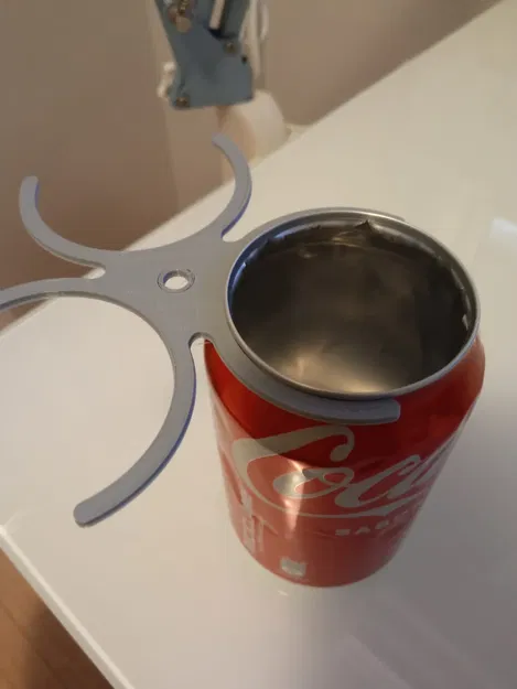 Giá đỡ bút làm từ lon nước uống - Image 7