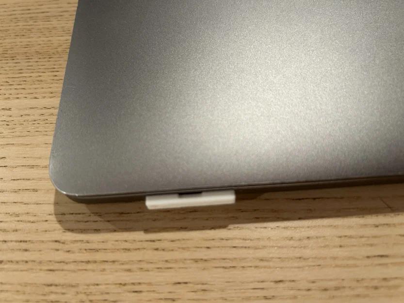 Bảo vệ cổng USB-C cho Macbook Pro khỏi bụi bẩn - Image 3