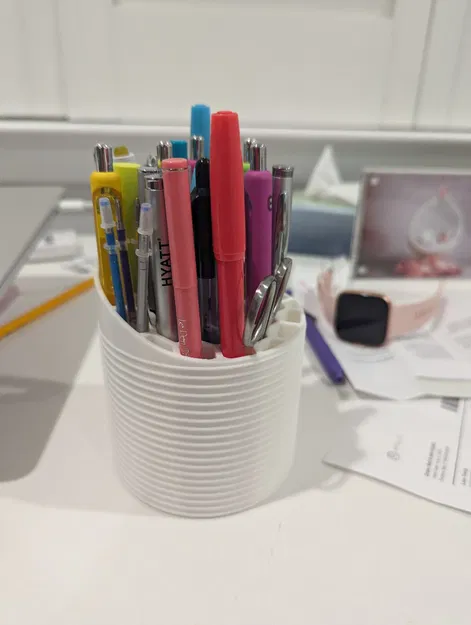 Giá đỡ bút và bút chì phong cách hiện đại - Image 1