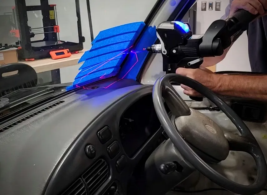 Bảng điều khiển xe tải Diahatsu Hijet S110P năm 1997 - Image 1