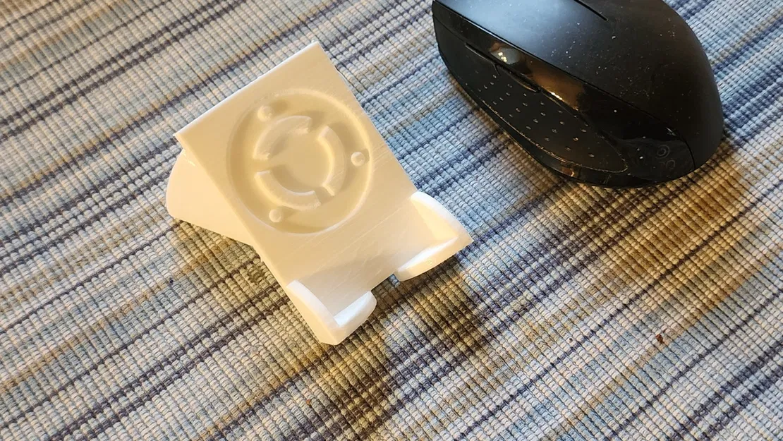 Giá đỡ chuột Ubuntu cho bàn làm việc - Image 1