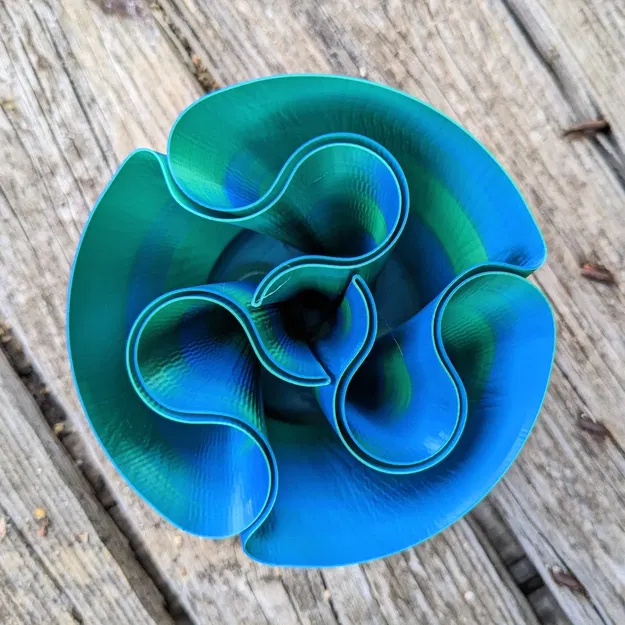 Giá đỡ bút hình khối ghép cho người yêu đố vui - Image 1