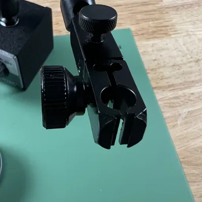 Bộ điều chỉnh khoảng cách cho đồng hồ đo độ chính xác