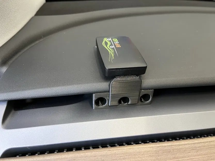 Giá đỡ Bip&Go cho Tesla Model 3 & Y - Image 1