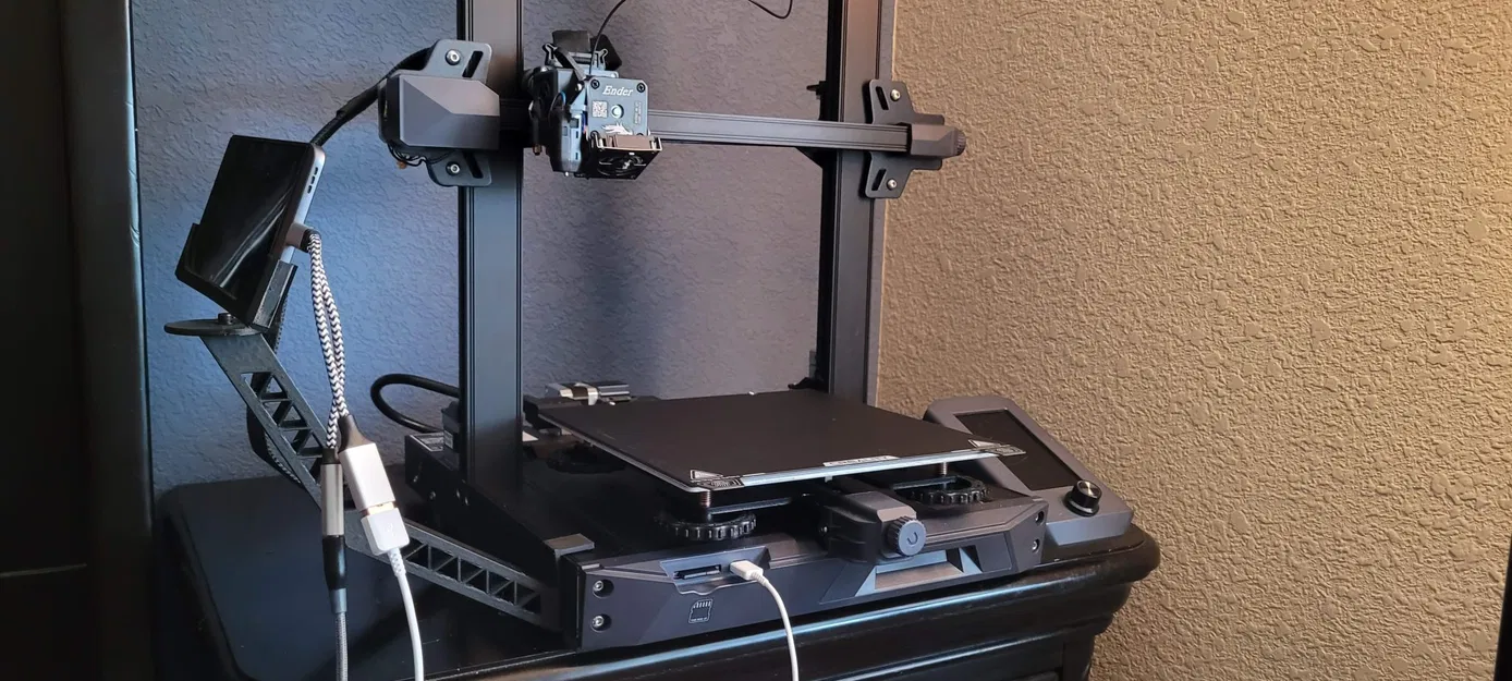 Giá đỡ điện thoại điều chỉnh cho Ender-3 S1 chạy Octo4A - Image 1