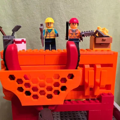 Giá đỡ công cụ đa năng với họa tiết LEGO