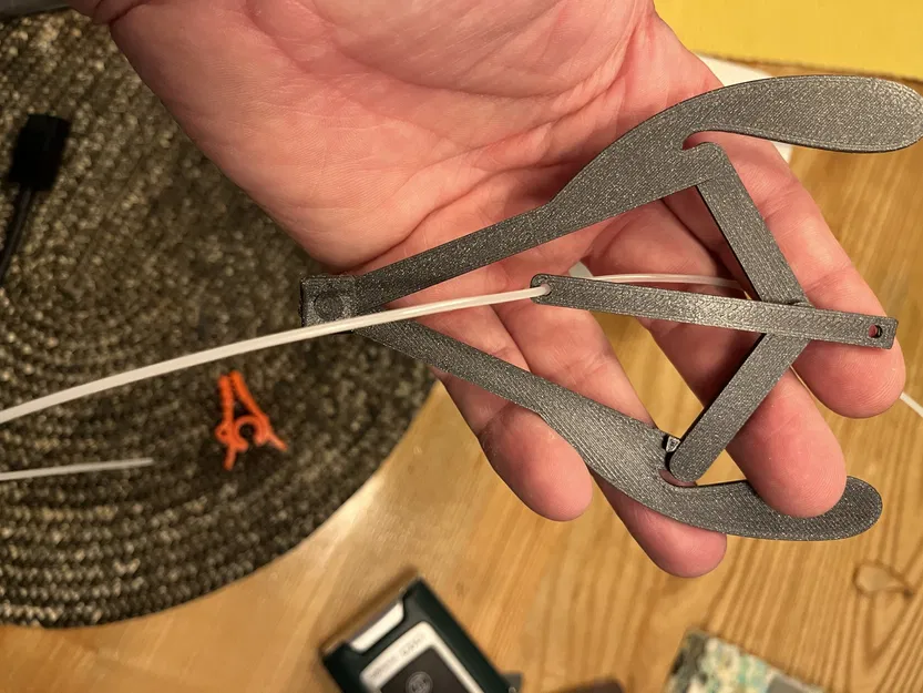 Thiết bị hỗ trợ kéo filament cho máy in 3D - Image 1