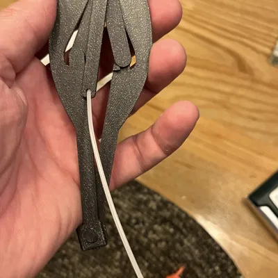 Thiết bị hỗ trợ kéo filament cho máy in 3D