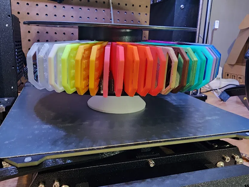 Giá đỡ mẫu cuộn filament Prusament - Image 1