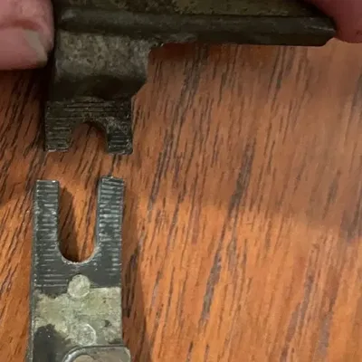 Liên kết mở cửa xe Saab 900 cho bên lái