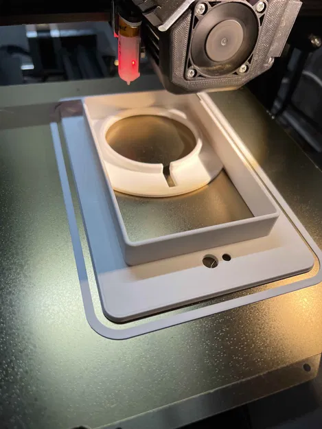 Giá đỡ tường cho máy tính bảng với sạc Magsafe - Image 5