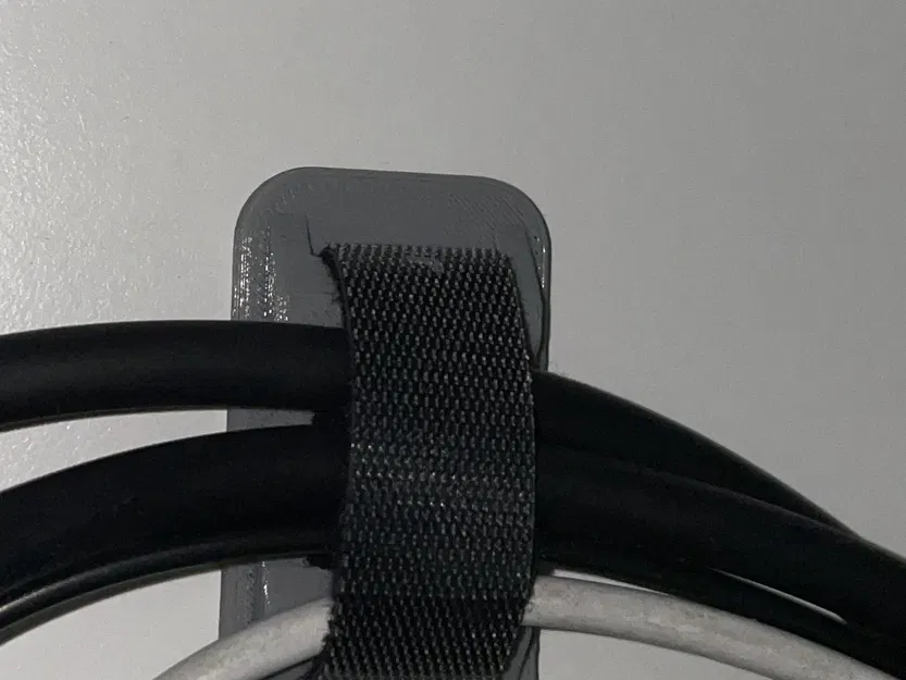 Giá đỡ cáp đa năng với móc và vòng dính - Image 4