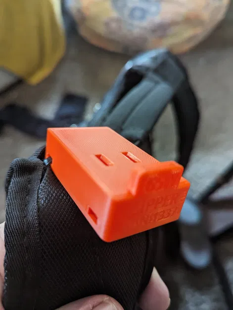 Giá đỡ sạc USB Gravastar 65 watt cho vai - Image 4