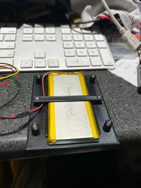 Bảng thử nghiệm mạch điện và pin LiPo - Image 1