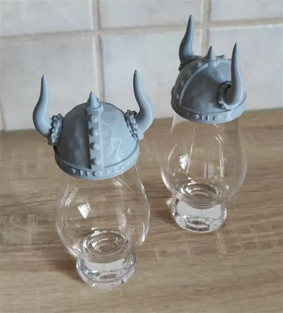 Nắp ly whisky theo chủ đề Viking Helm of Glencairn - Image 1