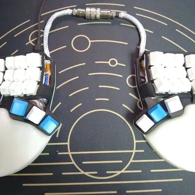 Bảng đỡ tay và tấm nghiêng cho TBK Mini