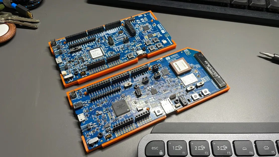 Hộp đựng nRF9160 DK nâng cấp từ nRF52840 - Image 1