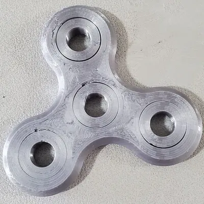 Mô hình spinner với vòng bi in-sẵn