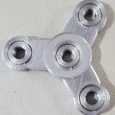 Mô hình spinner với vòng bi in-sẵn