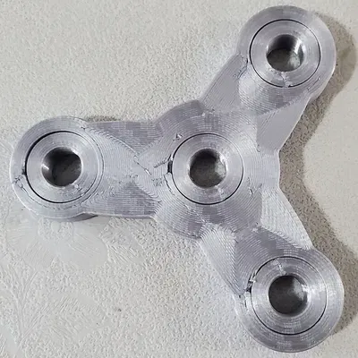 Mô hình spinner với vòng bi in-sẵn