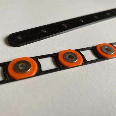 Giá đỡ từ tính nhỏ gọn cho vật dụng kim loại