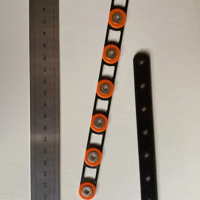 Giá đỡ từ tính nhỏ gọn cho vật dụng kim loại