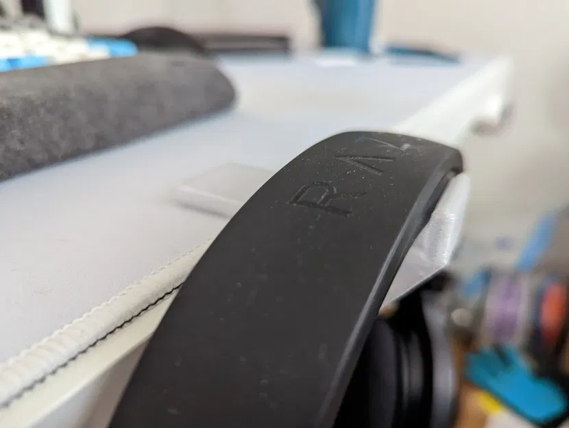 Giá treo tai nghe đơn giản cho bàn làm việc - Image 2