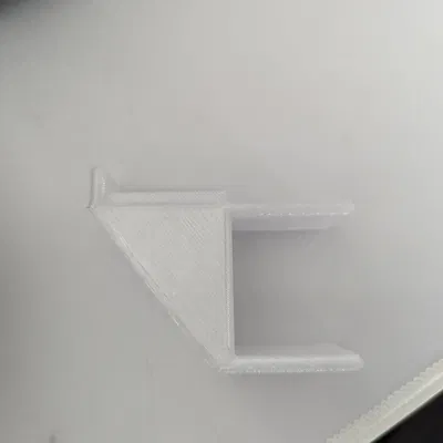 Giá treo tai nghe đơn giản cho bàn làm việc