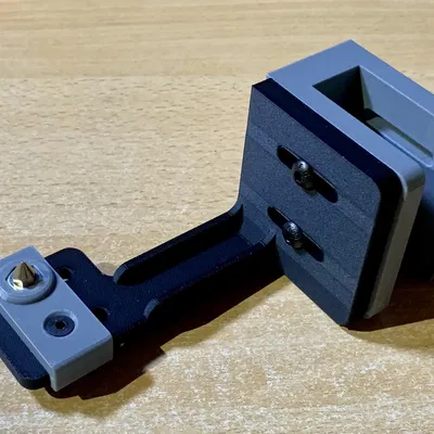 Giá đỡ cho trục quay CNC với đầu điều chỉnh