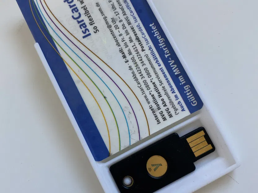 Giá đỡ thẻ với ngăn chứa Yubikey (ngang & dọc) - Image 1