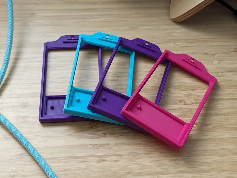 Giá đỡ thẻ với Yubikey không cần hỗ trợ in - Image 1