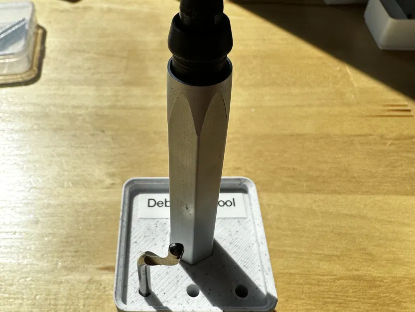 Giá đỡ công cụ loại bỏ bavia Gridfinity với 3 đầu công cụ - Image 2