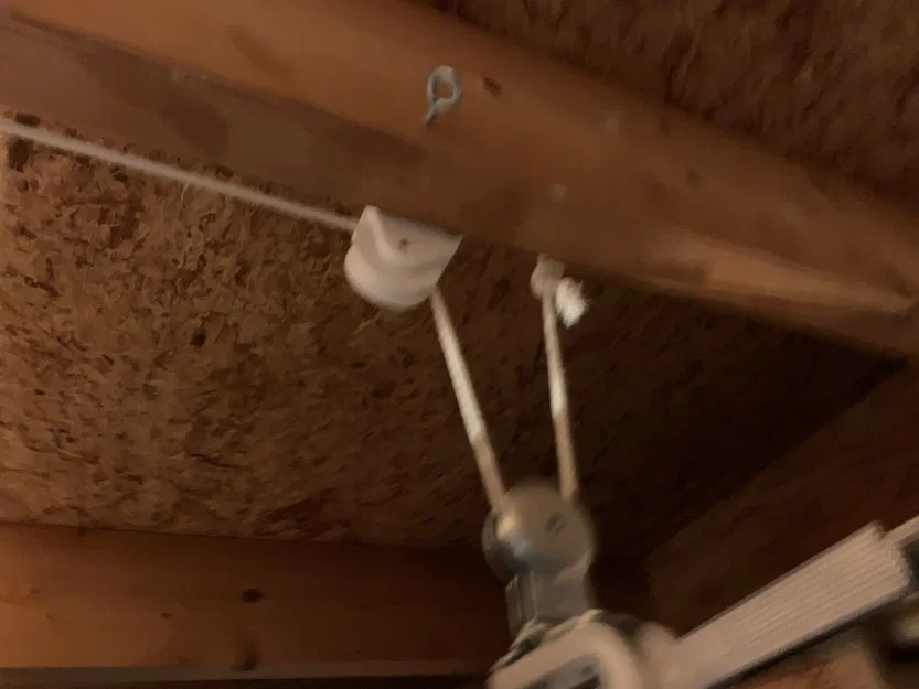 Giá đỡ pulleys cho thang lên trần nhà - Image 2