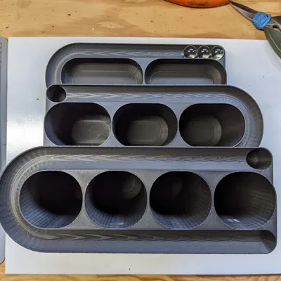 Giá đỡ bàn làm việc Neotoy với thiết kế độc đáo