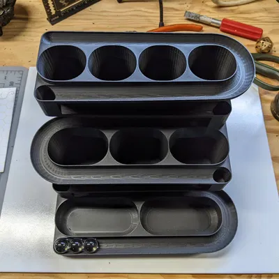 Giá đỡ bàn làm việc Neotoy với thiết kế độc đáo