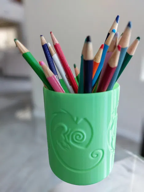 Cốc bút hình tắc kè cho văn phòng - Image 1